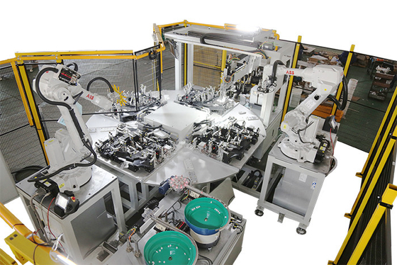 Linea di produzione automatica della saldatura e dell'Assemblea del robot per disposizione di plastica automobilistica