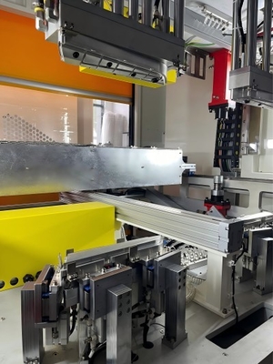 380V Hot Press Covering Machine On Automotive Door Panel Medallion Parts Lamination With Soft