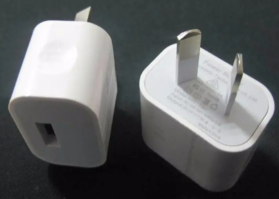 Saldatore di plastica ultrasonico For Charger dell'attrezzatura 1800W della saldatura a ultrasuoni 15HZ