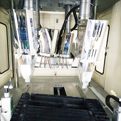 Saldatore a punti di plastica ultrasonico della macchina automatica di saldatura a ultrasuoni dello SpA servo
