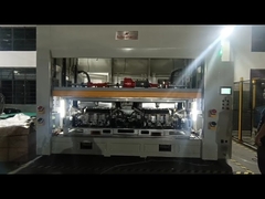 Equipaggiamento per il rivestimento degli interni delle auto con rivestimento a caldo e laminatura a infrarossi