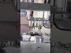 Macchina pieghevole per parti di plastica per l'automotive: termoformatura di collegamento e assemblaggio finale